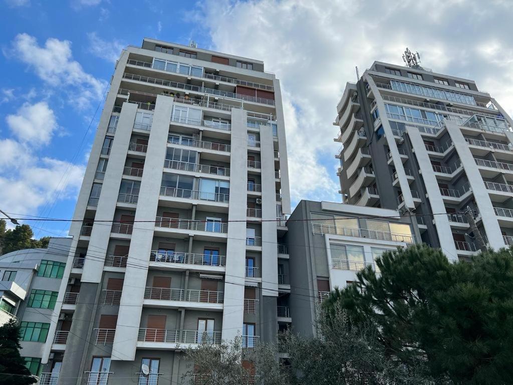 Durres Currila Modern Luxury Stunning Beach Views מראה חיצוני תמונה